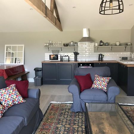 Glebe Barn, Little Glebe Farm Apartamento Cheltenham Exterior foto